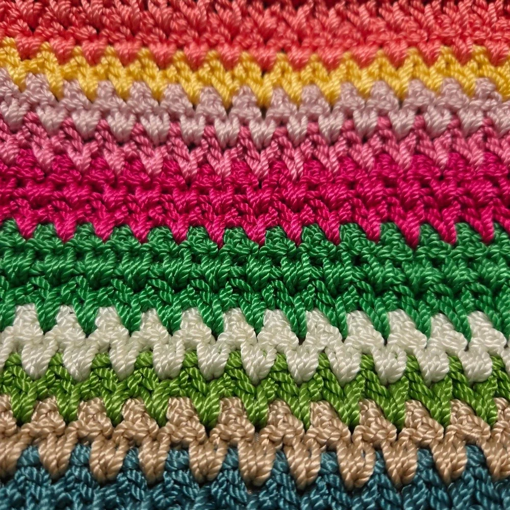 The Sak Crochet Shoulder Bag Multicolor Rainbow Striped Purse Zips Knit